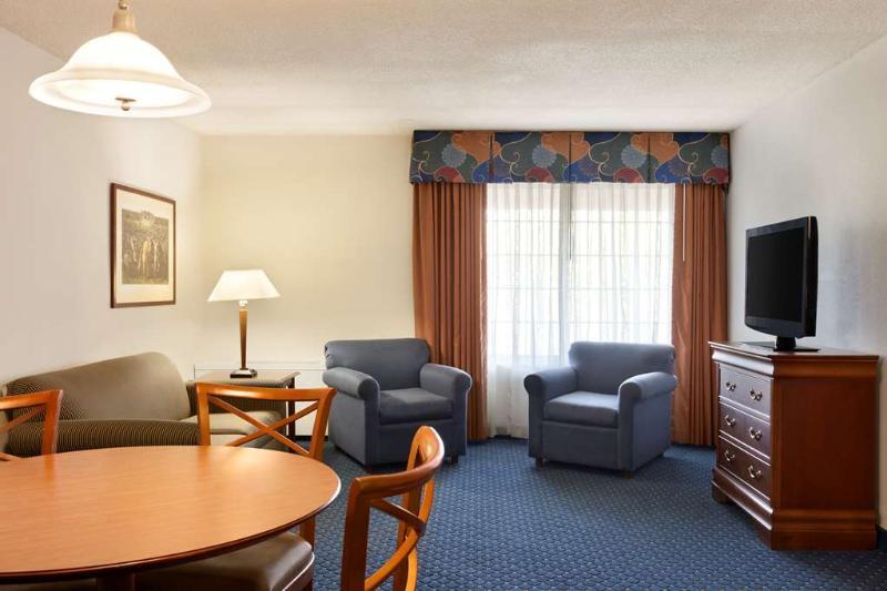Country Inn & Suites By Radisson, Fredericksburg, Va Zewnętrze zdjęcie